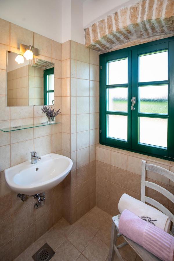 Holiday Home Marija - Roj422 By Interhome Zminj Luaran gambar